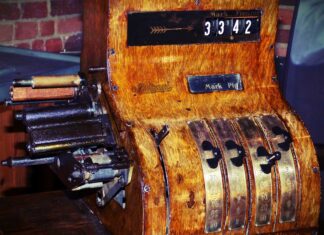 Students Develop Mind-Controlled Robotic Arm