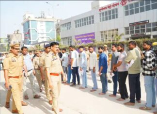 पुलिस आयुक्त ने कई परीक्षा केंद्रों का औचक निरीक्षण कर व्यवस्थाओं का जायजा लिया