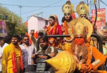 हिंदू नव वर्ष पर लखनऊ में निकली भव्य महारैली, हजारों श्रद्धालुओं की उमड़ी भीड़
