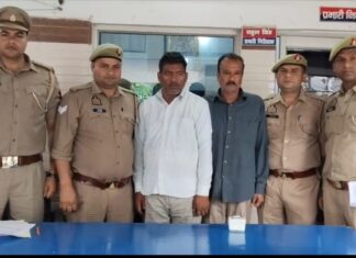 नजीबाबाद में ठगी! बुजुर्ग महिला से सोने के कुंडल और पैसे चोरी, दो गिरफ्तार