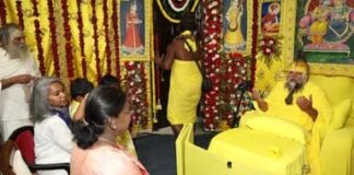राष्ट्रपति द्रौपदी मुर्मू का वृंदावन दौरा, संत प्रेमानंद महाराज से की खास मुलाकात