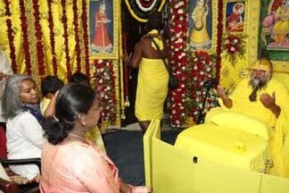 राष्ट्रपति द्रौपदी मुर्मू का वृंदावन दौरा, संत प्रेमानंद महाराज से की खास मुलाकात