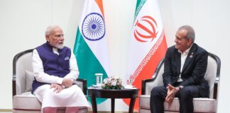 होर्मुज में तनाव के बीच पीएम मोदी और ईरानी राष्ट्रपति पेजेशकियान की मुलाकात, क्षेत्रीय हालात समेत इन मुद्दों पर चर्चा