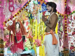 उकाथू में नवरात्रि पर राधा-कृष्ण की झांकी ने मोहा मन, भक्तों में दिखा भारी उत्साह