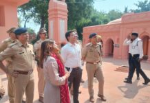 कानपुर में वीवीआईपी कार्यक्रम को लेकर पुलिस अलर्ट, डीसीपी पश्चिम एस.एम. कासिम आबिदी ने हेलीपैड और वाल्मीकि आश्रम का किया निरीक्षण